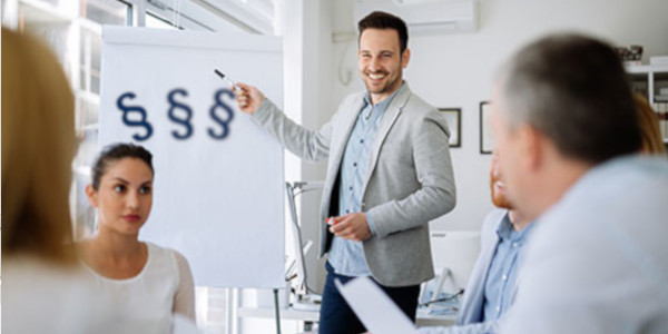 Rechtliche_Anforderungen_600x300px Rechtliche_Anforderungen_600x300px